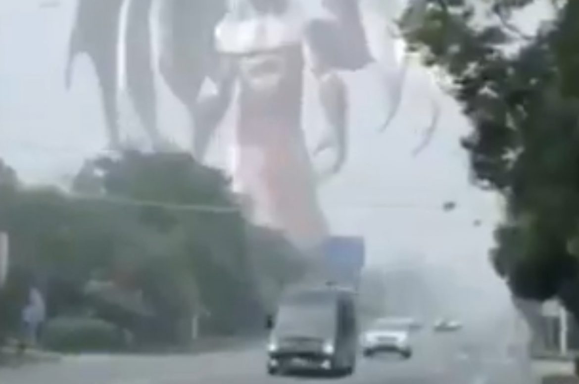 Satanás é flagrado andando livremente e causa pânico em Curitiba